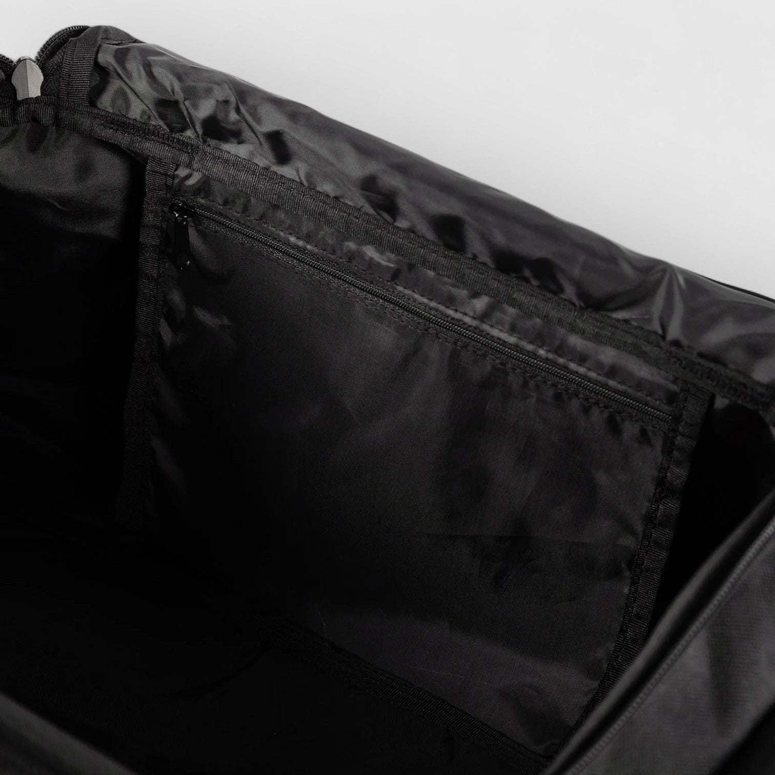 VENUM Essential Sportsbag - Combat Store AS