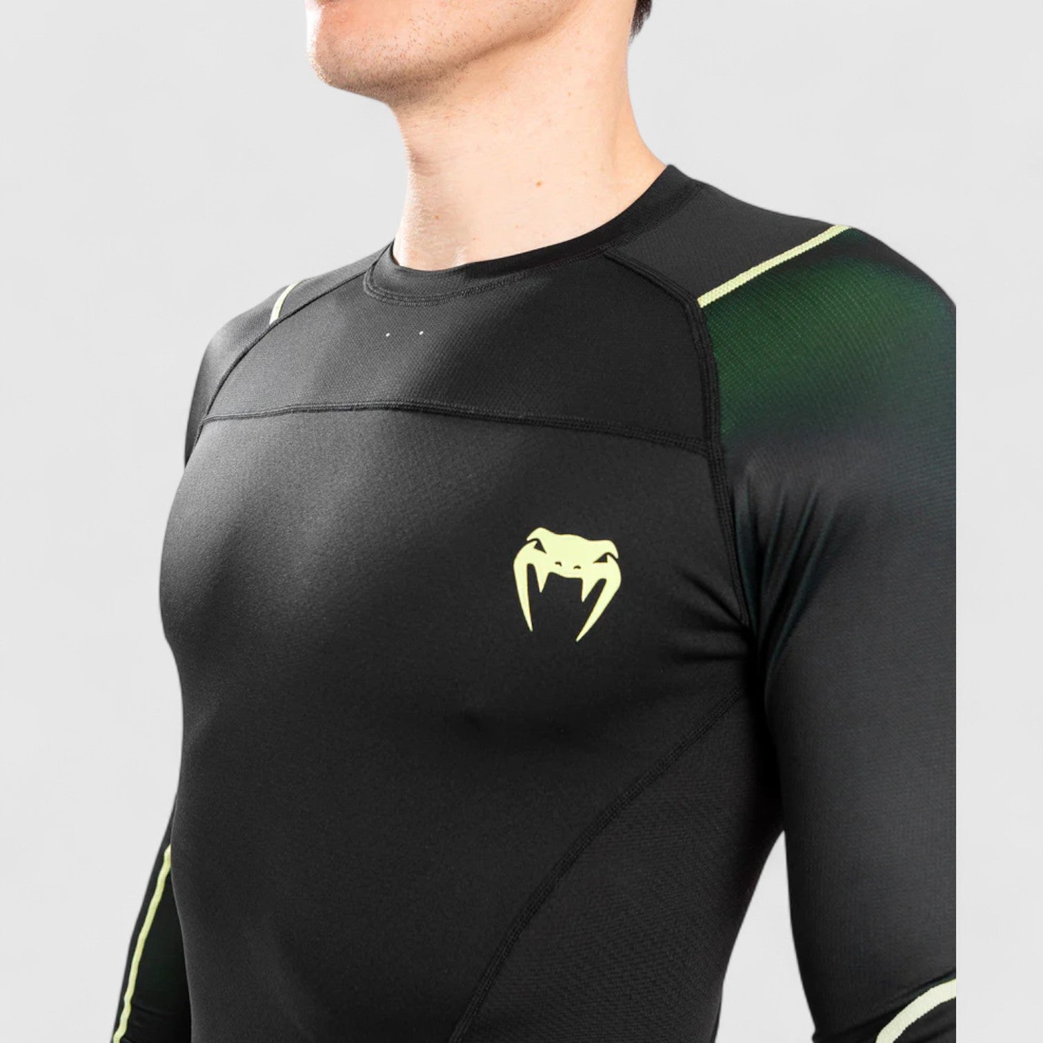 VENUM Fusion 2.0 Rashguard med lange ermer - CombatStore.no