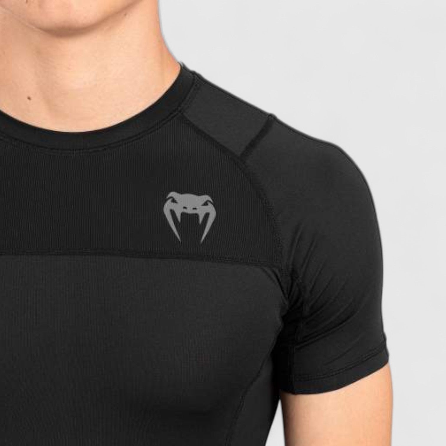 VENUM G - Fit Air Rashguard Kortermet - CombatStore.no