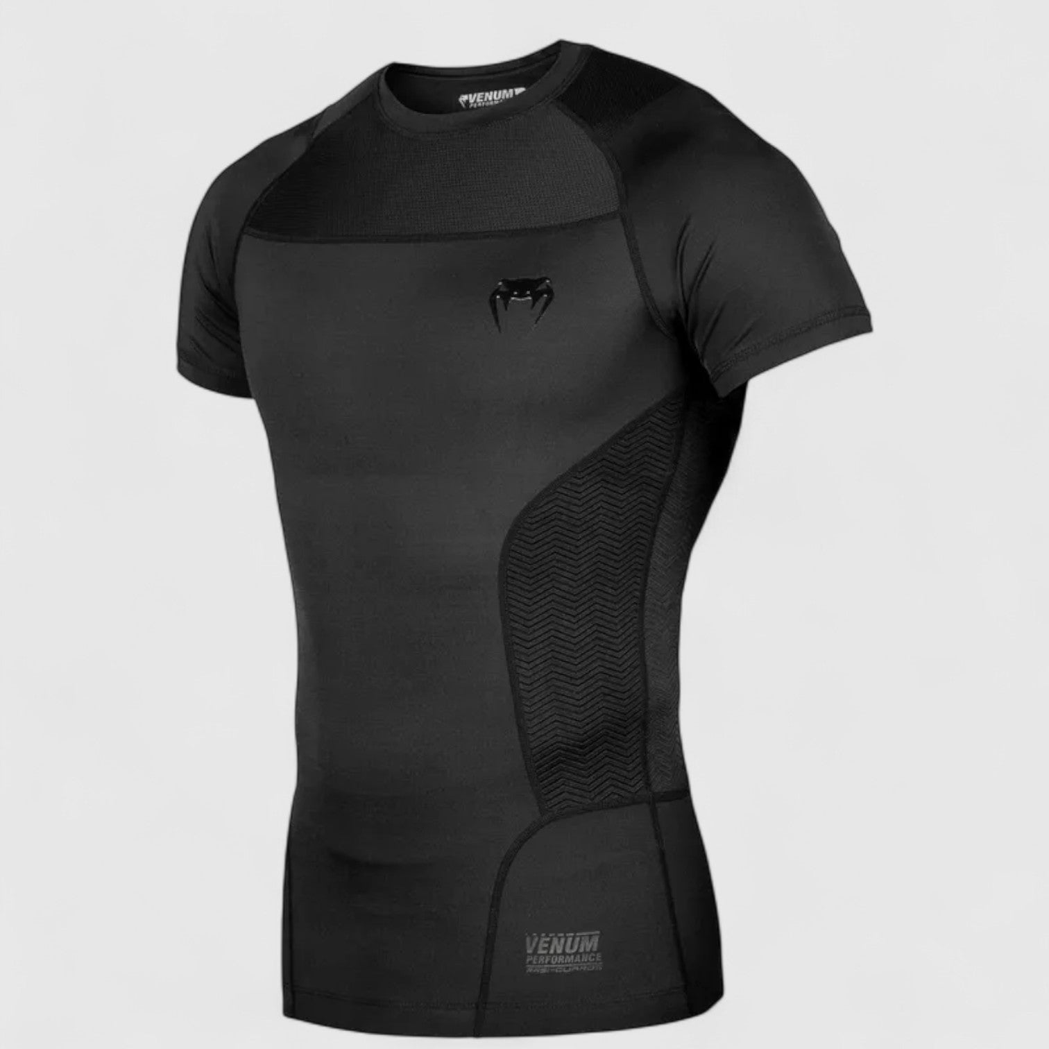 VENUM G - FIT Rashguard - Kort arm Svart - CombatStore.no