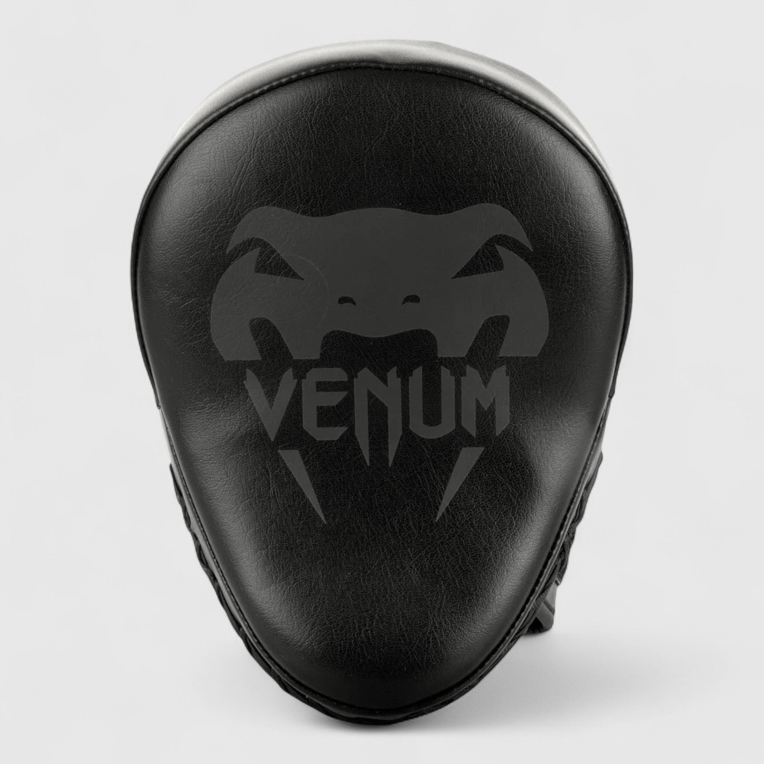 VENUM Light Focus mitts slagputer - Par - Svart - CombatStore.no
