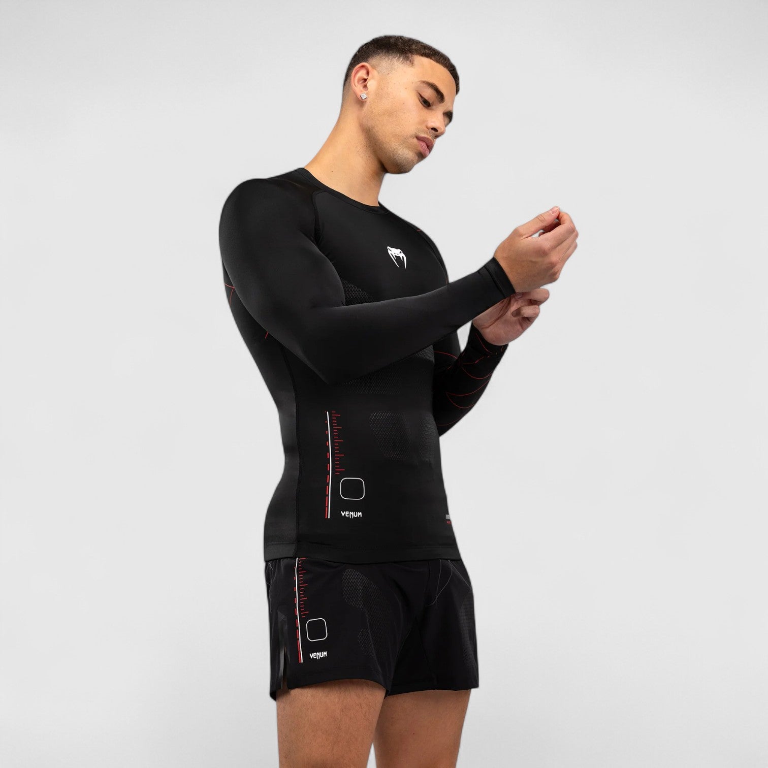 VENUM Tactical XT Rashguard med lange ermer Svart og Rød - CombatStore.no