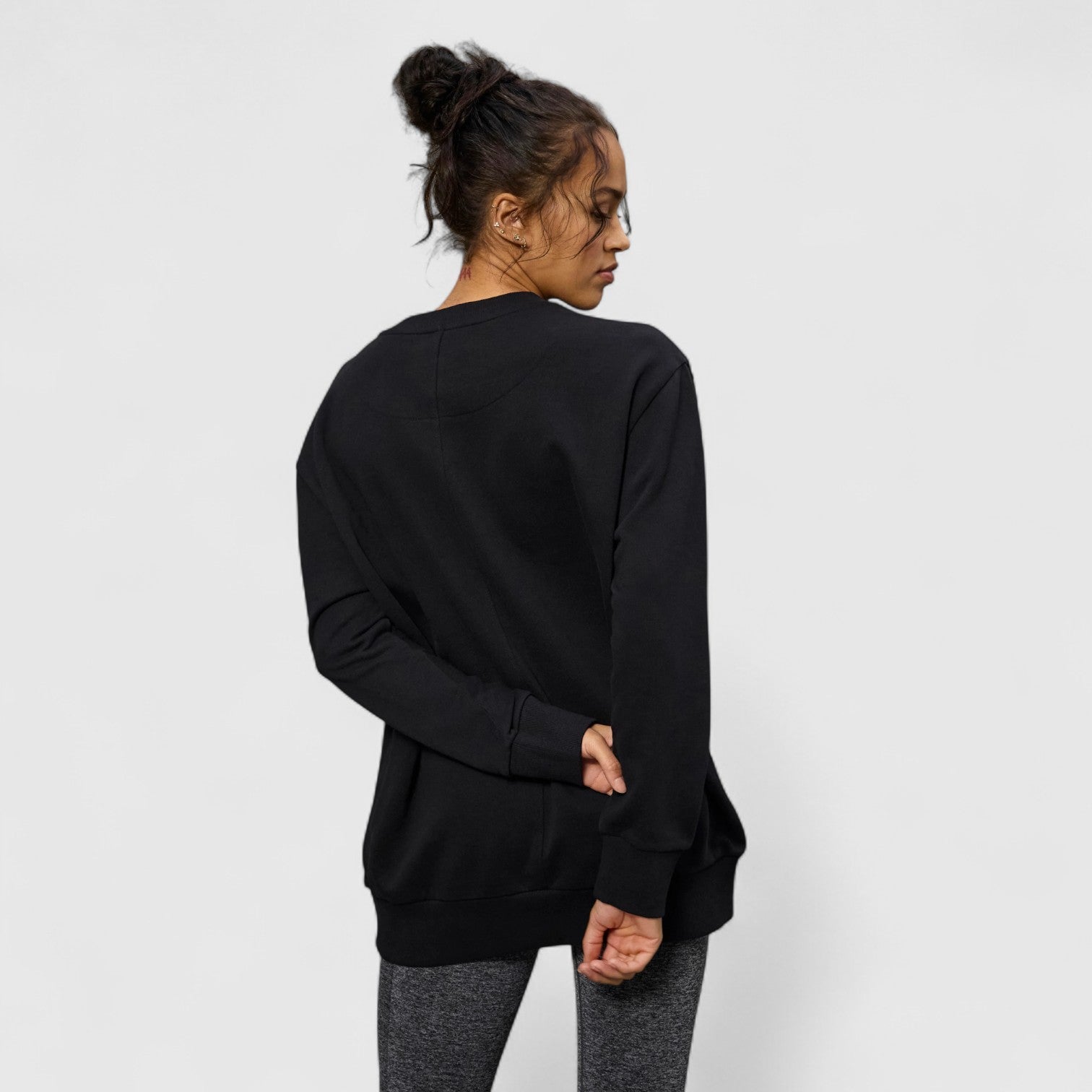 EVERLAST Womens Oversized Greatness Is Within Crew Sweat - CombatStore.no