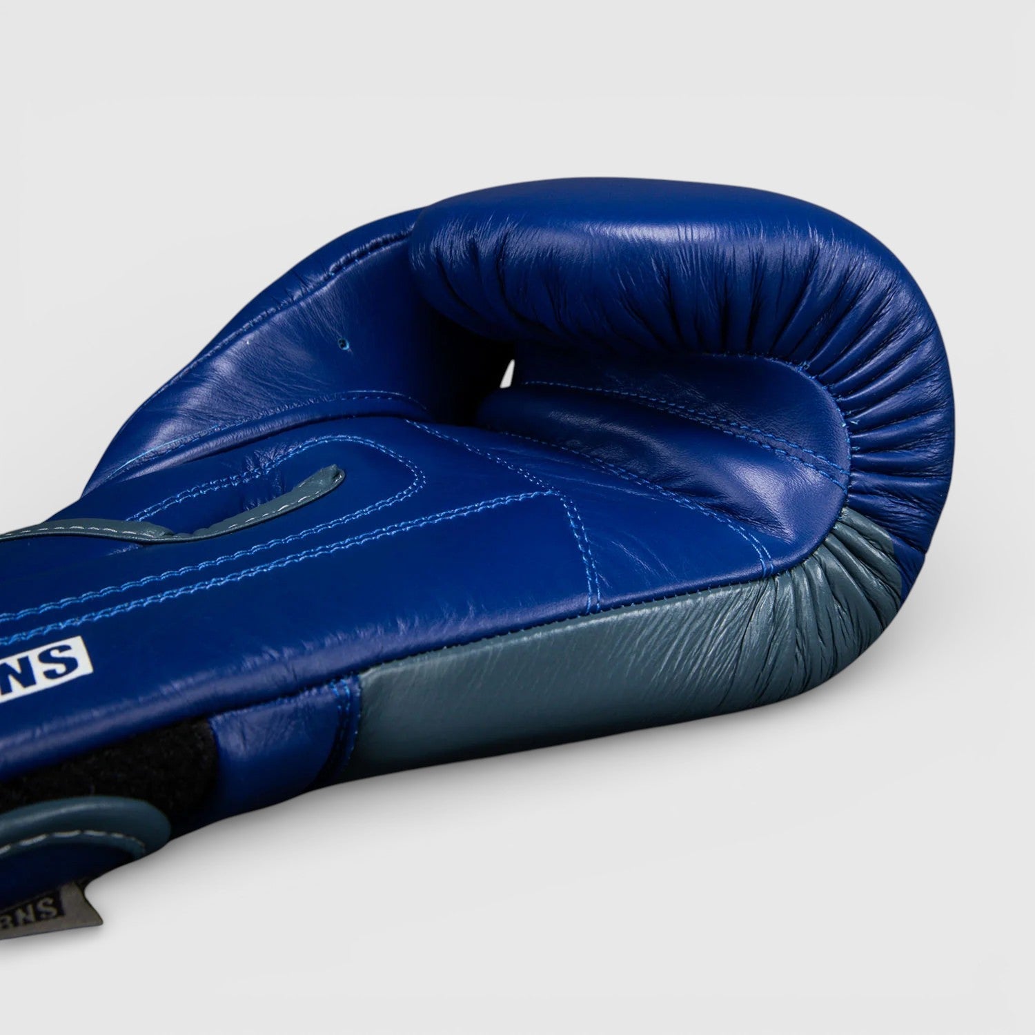 RINGHORNS by Venum Charger boksehansker - Combat Store AS