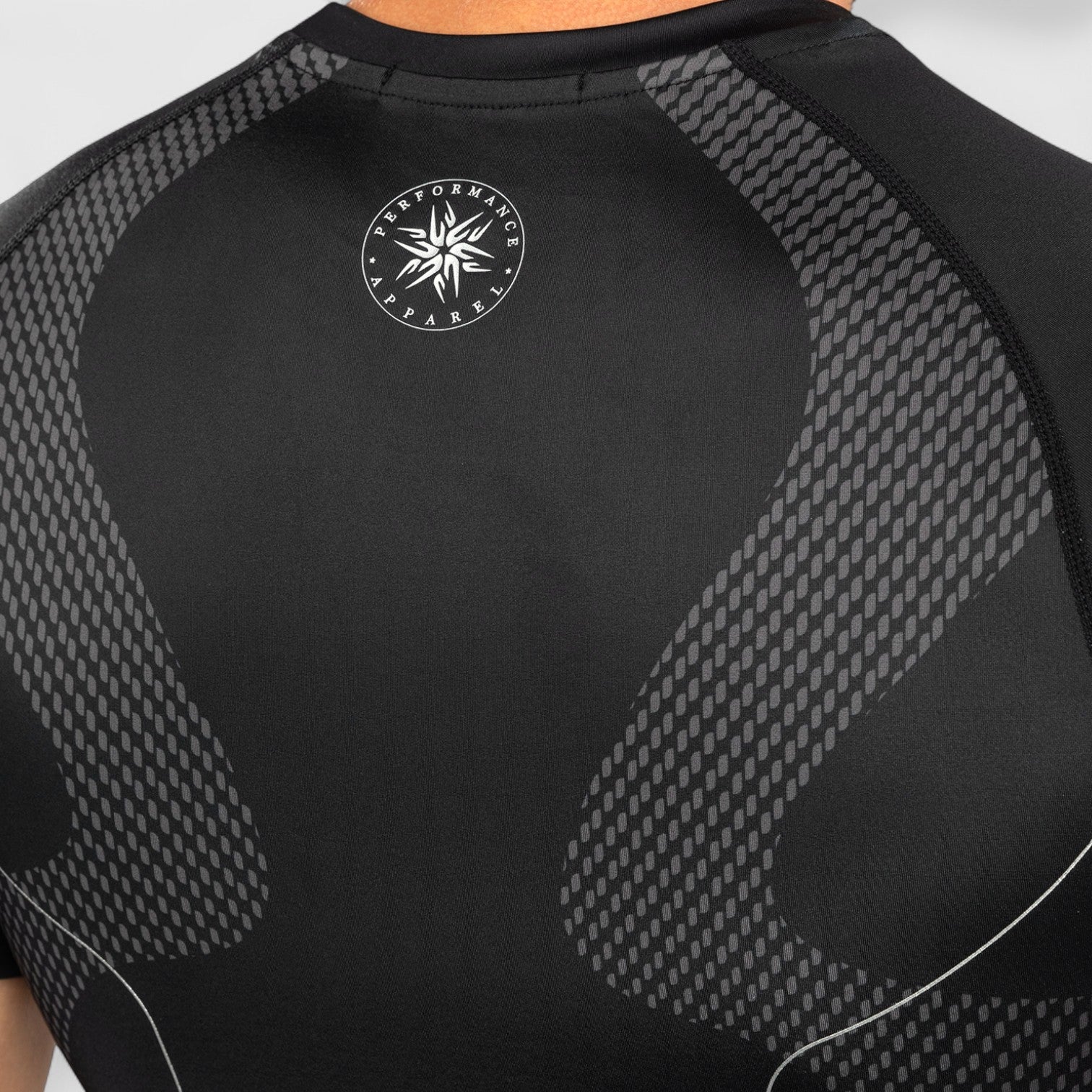 VENUM Nexus Rashguard med korte ermer - CombatStore.no