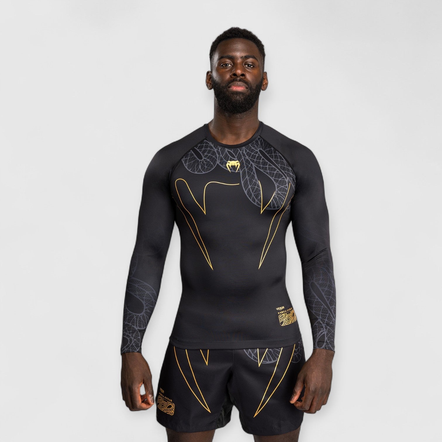 VENUM Serpenti Rashguard med lange ermer - CombatStore.no